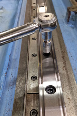 galleria-lavorazioni-assistenza-macchine-utensili-azienda-ciip-6 galleria-lavorazioni-assistenza-macchine-utensili-azienda-ciip-6